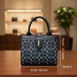 Alternative view of Bags With Flap Box