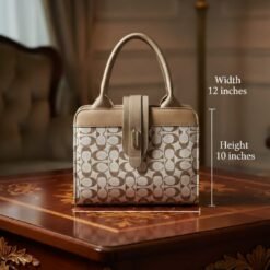 Alternative view of Bags With Flap Box